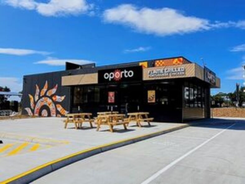 [qld]-500-free-double-bondi-burgers-(normally-$11.25-each)-–-sat-18/1-12-pm-@-oporto-robina